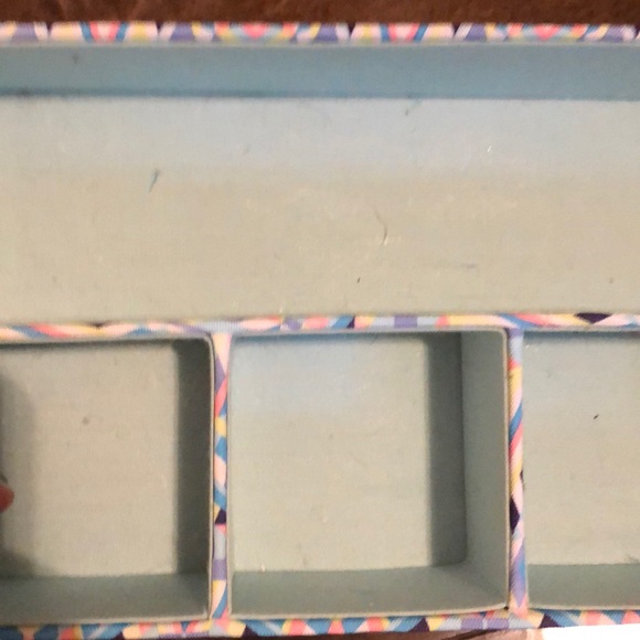 Ivivva bedroom set - Picture 12 of 16